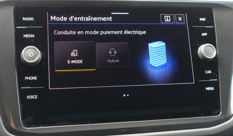 VOLKSWAGEN TIGUAN 245 CH E HYBRIDE RECHARGEABLE DSG R-LINE complet