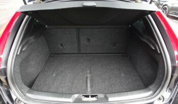 VOLVO V40 2.0L D2 GEARTRONIC 120CH  R DESIGN complet