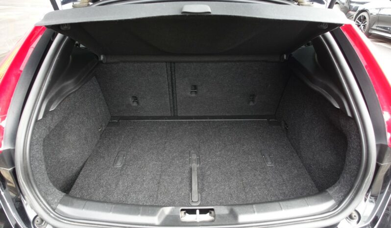 VOLVO V40 2.0L D2 GEARTRONIC 120CH  R DESIGN complet
