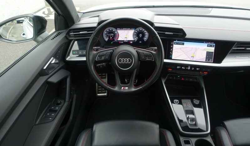 AUDI A3 SPORTBACK 45 COMPETITION TFSI E TRON S-TRONIC 245 CH HYBRIDE RECHARGEABLE S-LINE complet