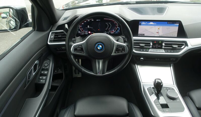 BMW 320 EA HYBRIDE RECHARGEABLE 204 CH PACK M complet
