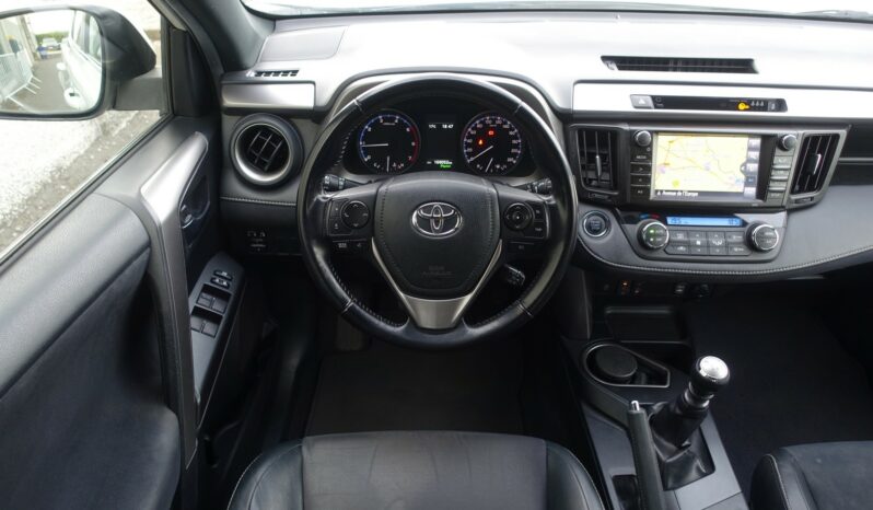 TOYOTA RAV4 2.0 D-4D 143CH complet
