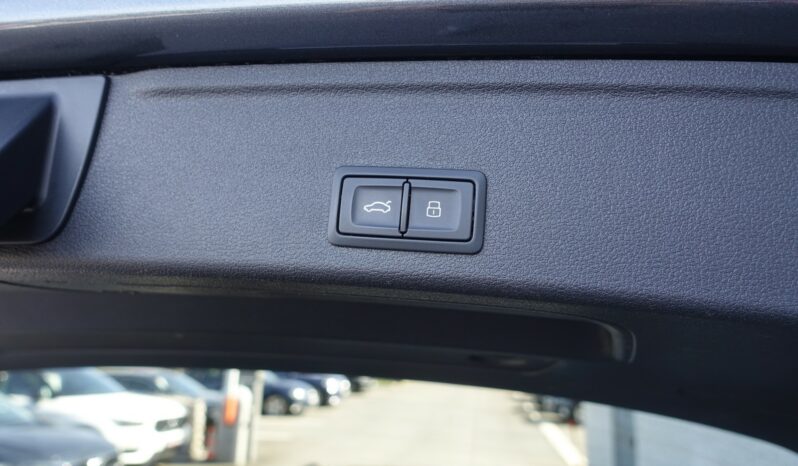 AUDI A4 AVANT 35 TFSI 150 CH S-TRONIC MHEV S-LINE complet