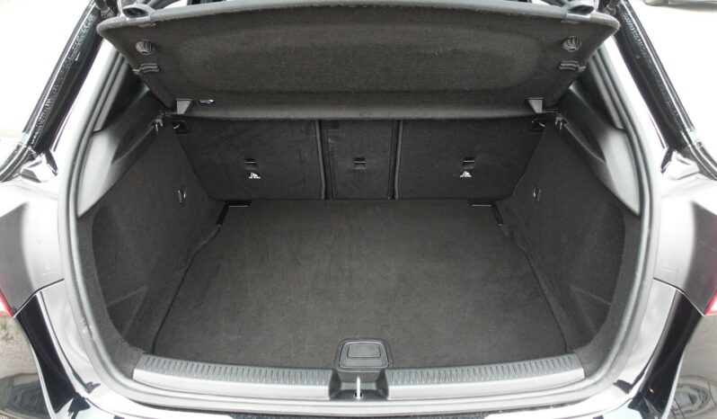 MERCEDES CLASSE A 180d 8G-DCT complet