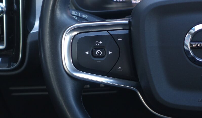 VOLVO XC 40 T4 HYBRIDE RECHARGEABLE GEARTRONIC 211 CH  INSCRIPTION complet