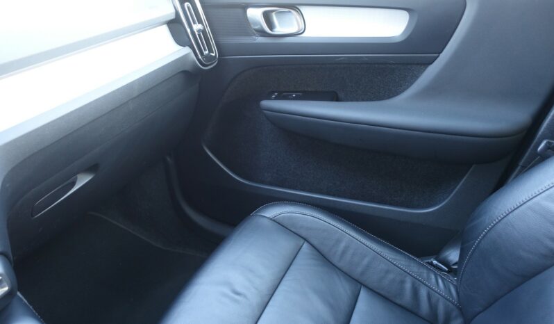 VOLVO XC 40 T4 HYBRIDE RECHARGEABLE GEARTRONIC 211 CH  INSCRIPTION complet