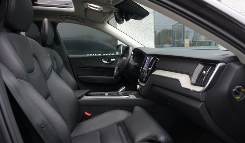 VOLVO XC 60 T6 HYBRIDE RECHARGEABLE GEARTRONIC AWD 340 CH  INSCRIPTION complet