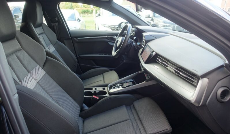 AUDI A3 SPORTBACK 45 COMPETITION TFSI E TRON S-TRONIC 245 CH HYBRIDE RECHARGEABLE S-LINE complet
