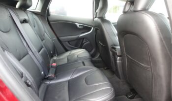 VOLVO V40 2.0L D2 120CH SUMMUM complet