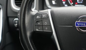 VOLVO V60 2.0L TDI D4 GEARTRONIC 181CH MOMENTUM complet