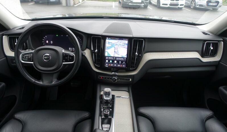 VOLVO XC 60 T6 HYBRIDE RECHARGEABLE GEARTRONIC AWD 340 CH  INSCRIPTION complet