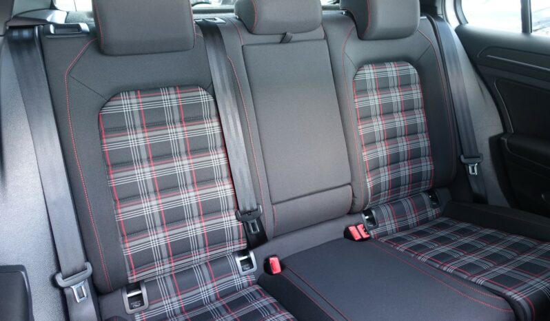 VOLKSWAGEN GOLF VII 2.0 GTI DSG6 230CH 5 PORTES complet
