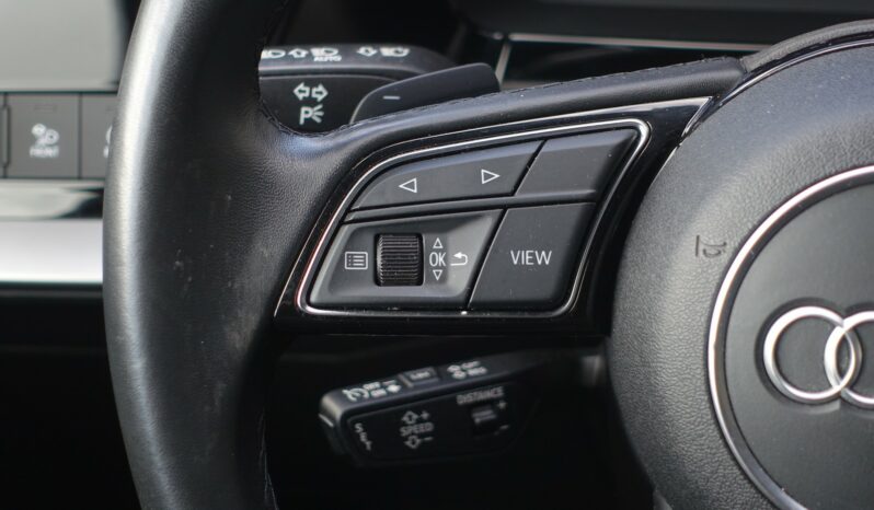 AUDI A3 SPORTBACK 45 COMPETITION TFSI E TRON S-TRONIC 245 CH HYBRIDE RECHARGEABLE S-LINE complet