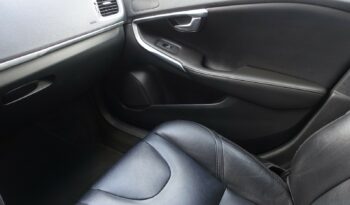 VOLVO V40 2.0L D2 120CH SUMMUM complet