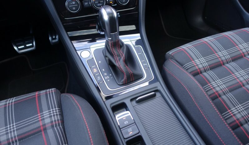 VOLKSWAGEN GOLF VII 2.0 GTI DSG6 230CH 5 PORTES complet
