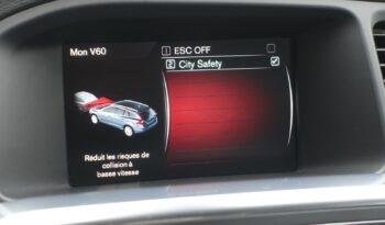 VOLVO V60 2.0L TDI D4 GEARTRONIC 181CH MOMENTUM complet