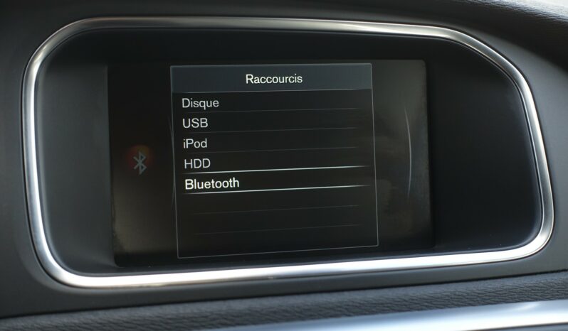 VOLVO V40 2.0L D2 120CH SUMMUM complet