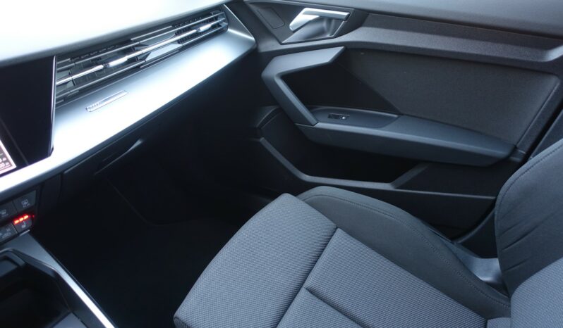 AUDI A3 BERLINE 30 TFSI complet