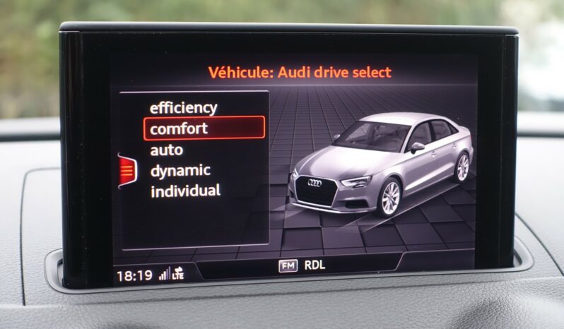 AUDI A3 BERLINE 30 TDI 116 CH S-LINE complet
