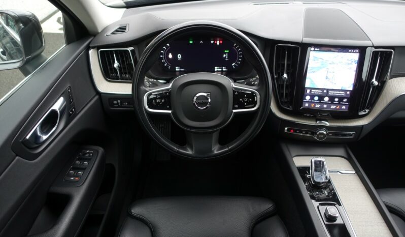 VOLVO XC 60 T6 HYBRIDE RECHARGEABLE GEARTRONIC AWD 340 CH  INSCRIPTION complet