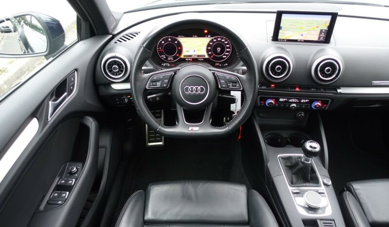 AUDI A3 BERLINE 30 TDI 116 CH S-LINE complet