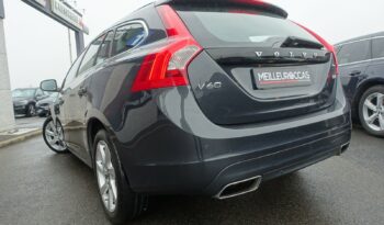 VOLVO V60 2.0L TDI D4 GEARTRONIC 181CH MOMENTUM complet