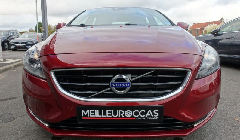 VOLVO V40 2.0L D2 120CH SUMMUM complet