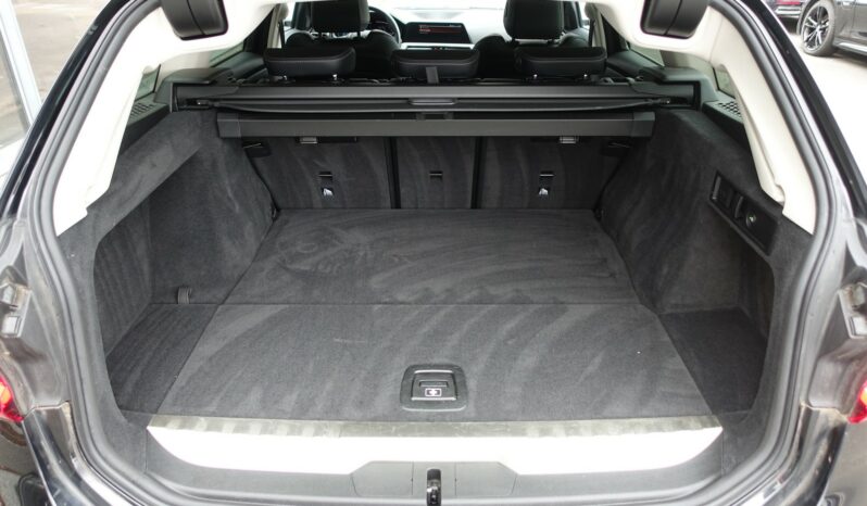 BMW 320 E TOURING HYBRIDE RECHARGEABLE 204 CH complet